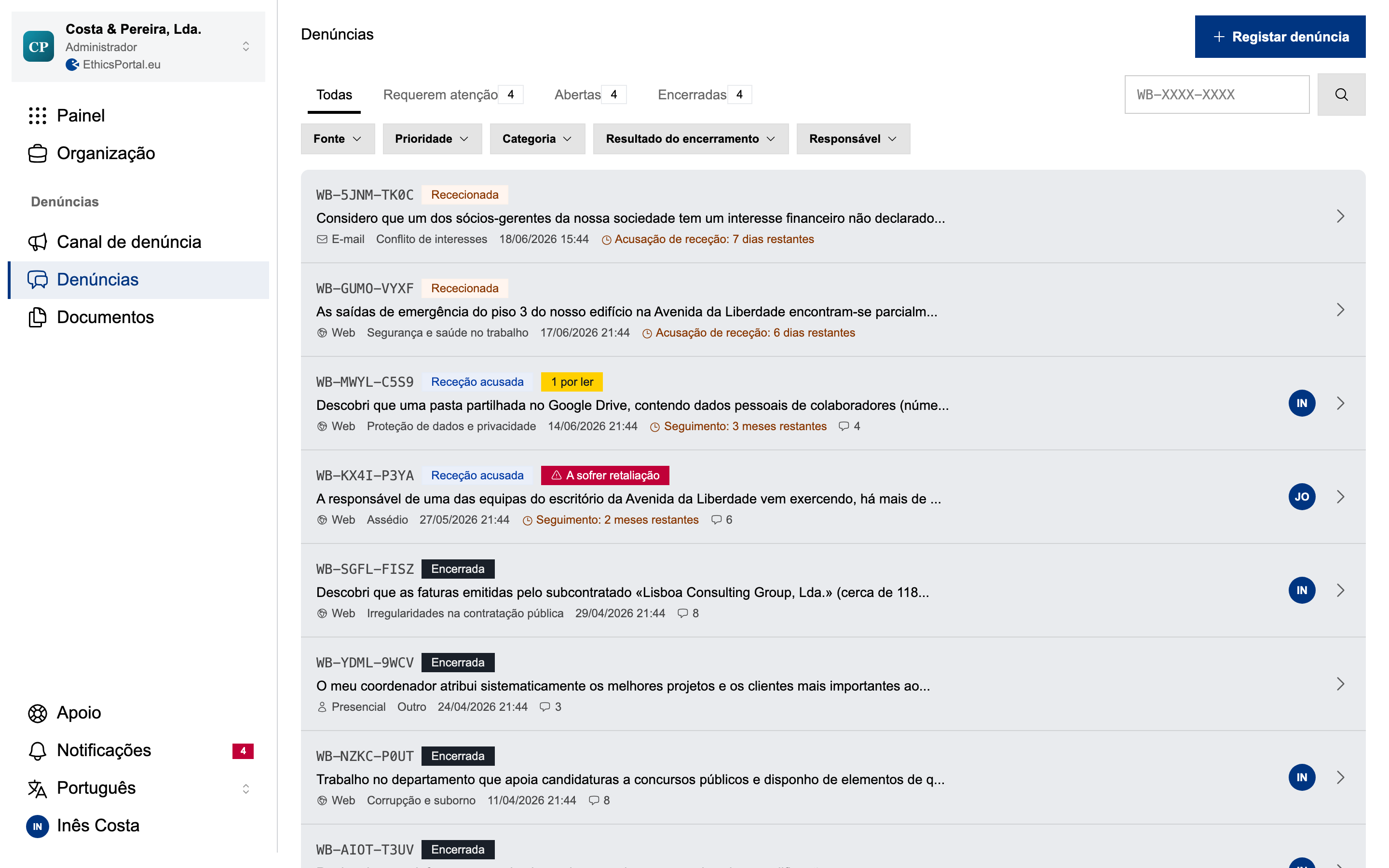 Lista de processos do EthicsPortal ao lado do portal de denúncia móvel utilizado pelos trabalhadores